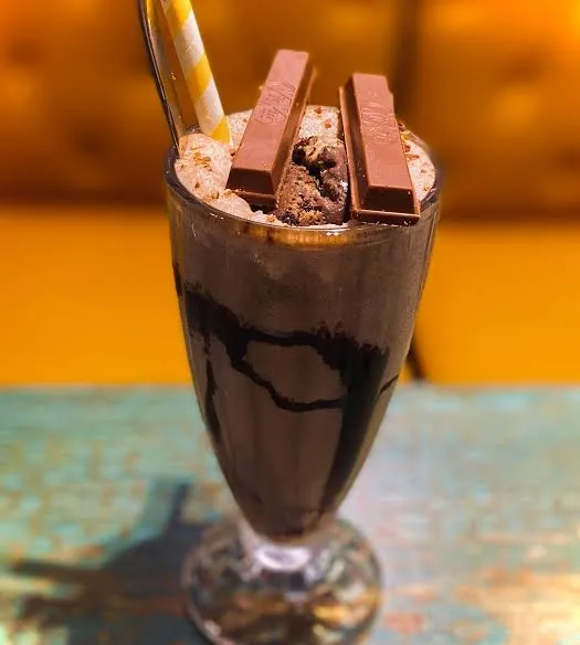 Kit Kat Milk Shake