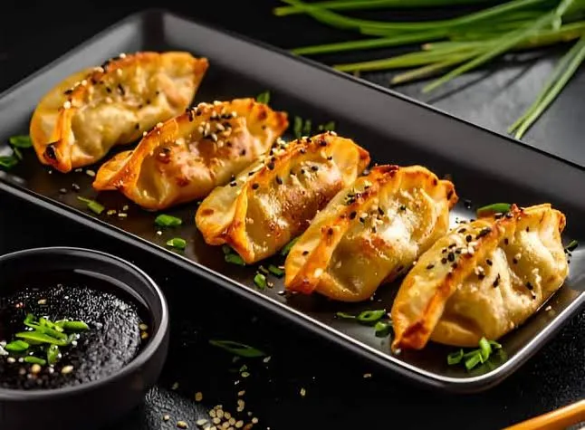 Sweet Corn Cheese Fried Momos [6 Pieces]