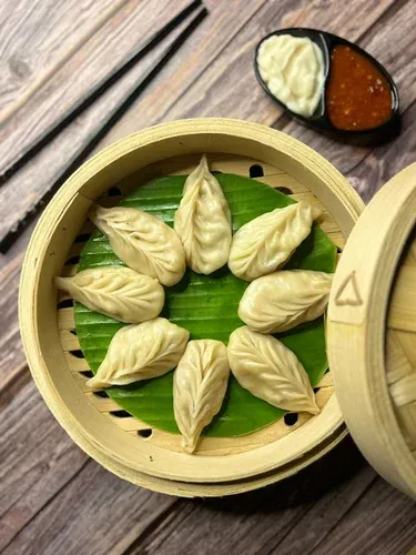 Paneer Tikka Steam Momos [6 Pieces]