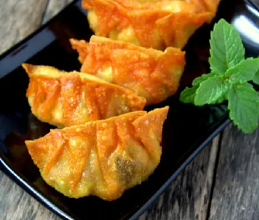 Chicken Fried Momos [6 Pieces]