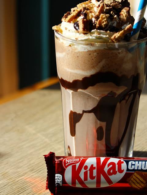 Kitkat Caramel Shake